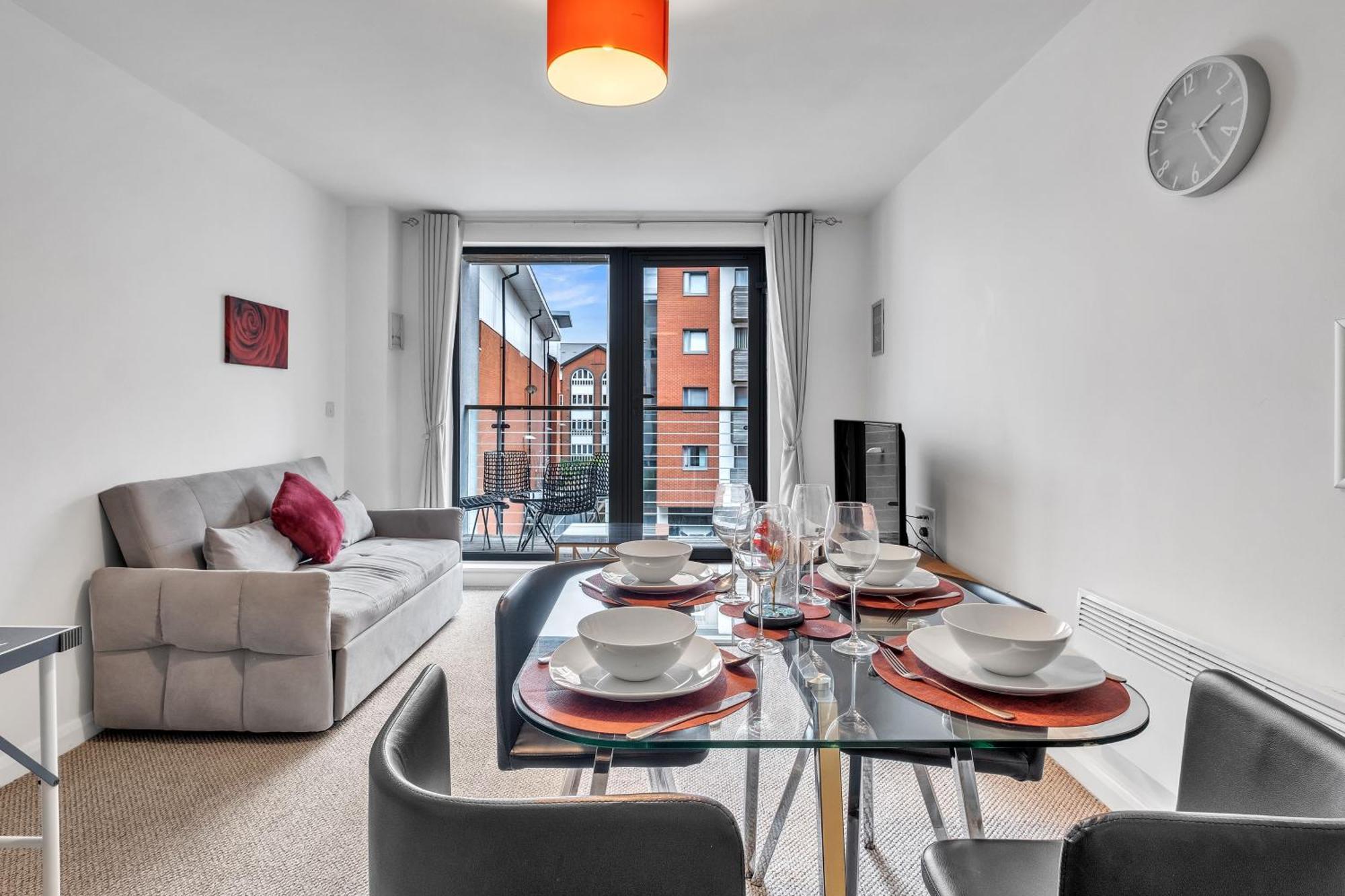 Central Suite Near Mailbox, King Bed, Ping Pong, Netflix, Sleeps 4 Birmingham Ngoại thất bức ảnh